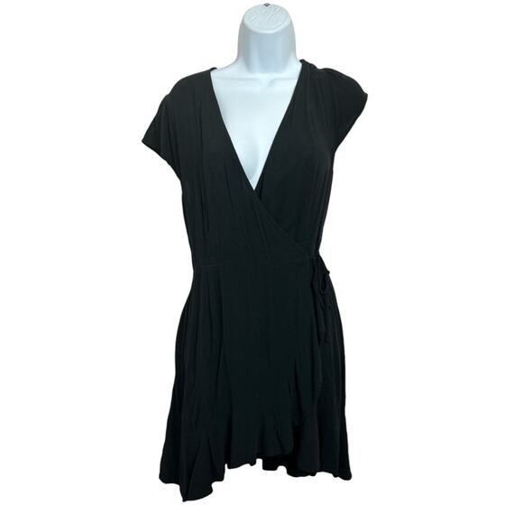 Mossimo Black Wrap Short Dress Size M Short-Sleeve V-Neck - Picture 2 of 7